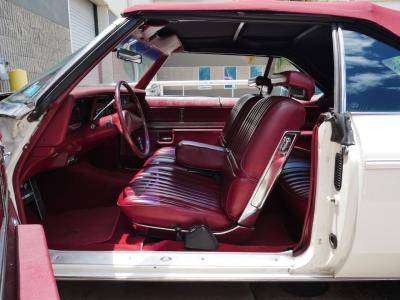 1975 Oldsmobile Delta 88 Royale Convertible