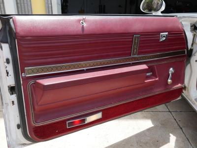 1975 Oldsmobile Delta 88 Royale Convertible