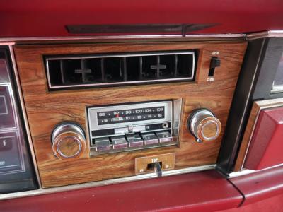 1975 Oldsmobile Delta 88 Royale Convertible