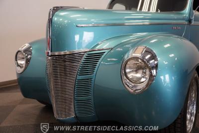 1940 Ford Deluxe