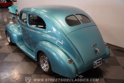 1940 Ford Deluxe