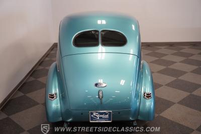 1940 Ford Deluxe