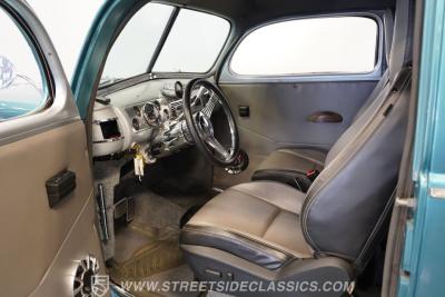 1940 Ford Deluxe