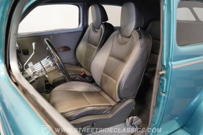 1940 Ford Deluxe