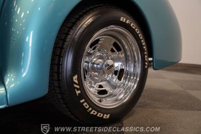 1940 Ford Deluxe