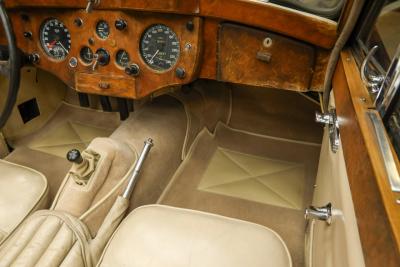 1955 Jaguar XK140 DHC &ldquo;More than 70 years in France&rdquo;