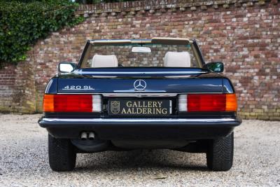 1986 Mercedes - Benz 420 SL &ldquo;The hidden strip is still there&rdquo;