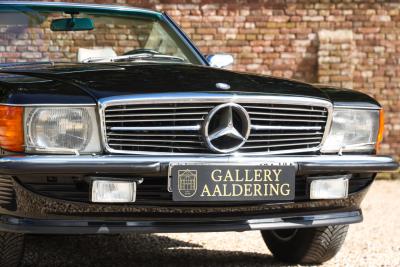 1986 Mercedes - Benz 420 SL &ldquo;The hidden strip is still there&rdquo;