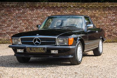 1986 Mercedes - Benz 420 SL &ldquo;The hidden strip is still there&rdquo;