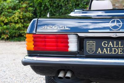1986 Mercedes - Benz 420 SL &ldquo;The hidden strip is still there&rdquo;
