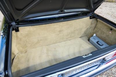 1986 Mercedes - Benz 420 SL &ldquo;The hidden strip is still there&rdquo;