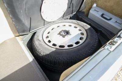 1986 Mercedes - Benz 420 SL &ldquo;The hidden strip is still there&rdquo;