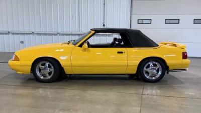 1993 Ford Mustang