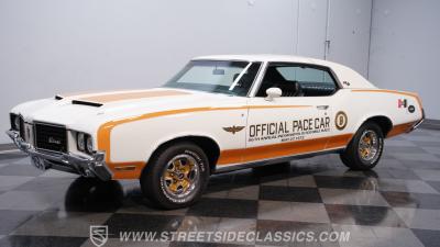 1972 Oldsmobile Cutlass Supreme Hurst/Olds Indy 500 Pace Car