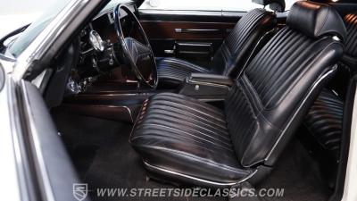 1972 Oldsmobile Cutlass Supreme Hurst/Olds Indy 500 Pace Car