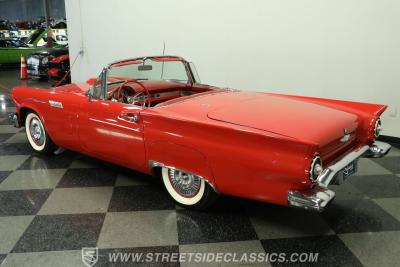 1957 Ford Thunderbird
