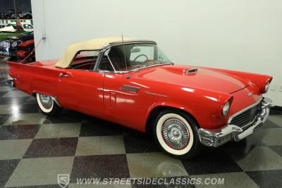1957 Ford Thunderbird