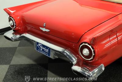 1957 Ford Thunderbird
