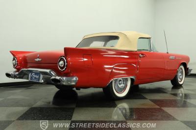 1957 Ford Thunderbird