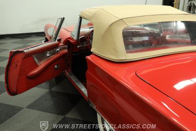 1957 Ford Thunderbird
