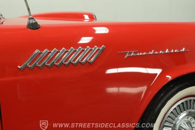 1957 Ford Thunderbird