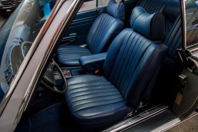 1975 Mercedes - Benz 450 SLC