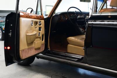 1972 Rolls - Royce SILVER CLOUD LWB