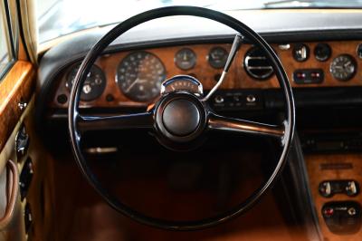 1972 Rolls - Royce SILVER CLOUD LWB