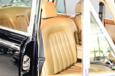 1972 Rolls - Royce SILVER CLOUD LWB