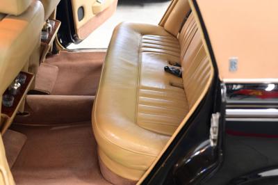 1972 Rolls - Royce SILVER CLOUD LWB
