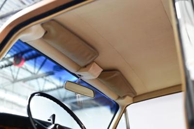 1972 Rolls - Royce SILVER CLOUD LWB