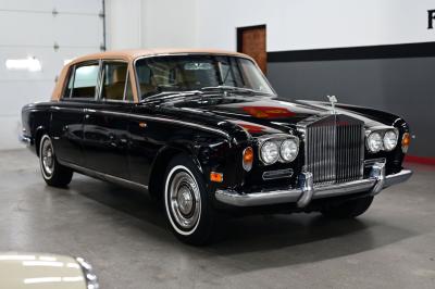 1972 Rolls - Royce SILVER CLOUD LWB