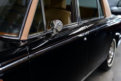 1972 Rolls - Royce SILVER CLOUD LWB