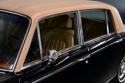 1972 Rolls - Royce SILVER CLOUD LWB