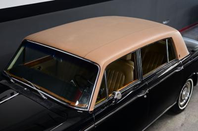 1972 Rolls - Royce SILVER CLOUD LWB