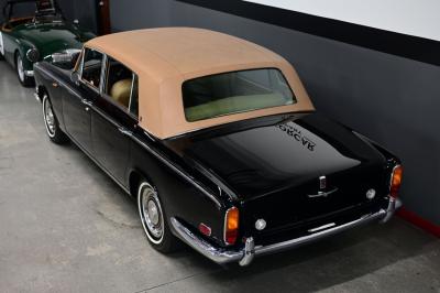 1972 Rolls - Royce SILVER CLOUD LWB
