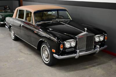 1972 Rolls - Royce SILVER CLOUD LWB