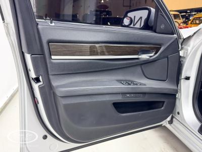 2009 BMW 750