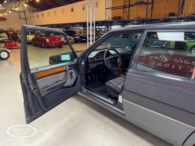 1992 Mercedes - Benz 200E