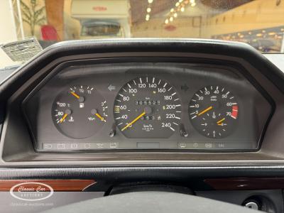 1992 Mercedes - Benz 200E