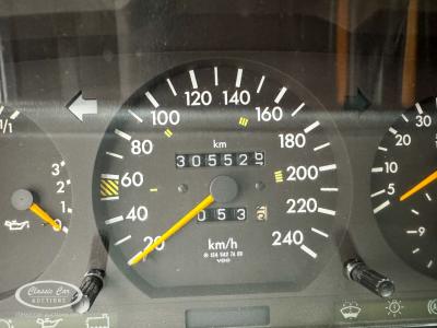 1992 Mercedes - Benz 200E