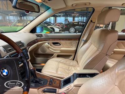 2001 BMW 535i