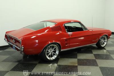1967 Ford Mustang Fastback Restomod