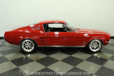 1967 Ford Mustang Fastback Restomod