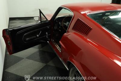 1967 Ford Mustang Fastback Restomod