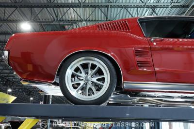1967 Ford Mustang Fastback Restomod
