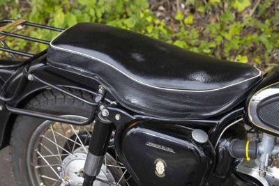 1957 BSA B33