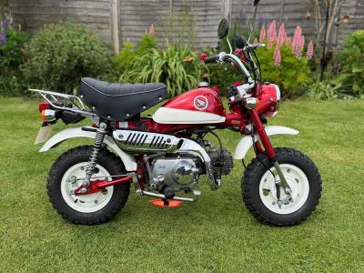 2000 Honda Z50 MILLENIUM LIMITED EDITION