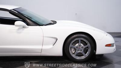 2004 Chevrolet Corvette
