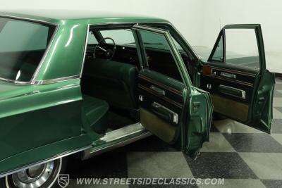1968 Chrysler New Yorker